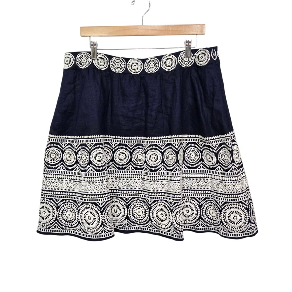 Boden Navy Skirt with White Circular Embroidery